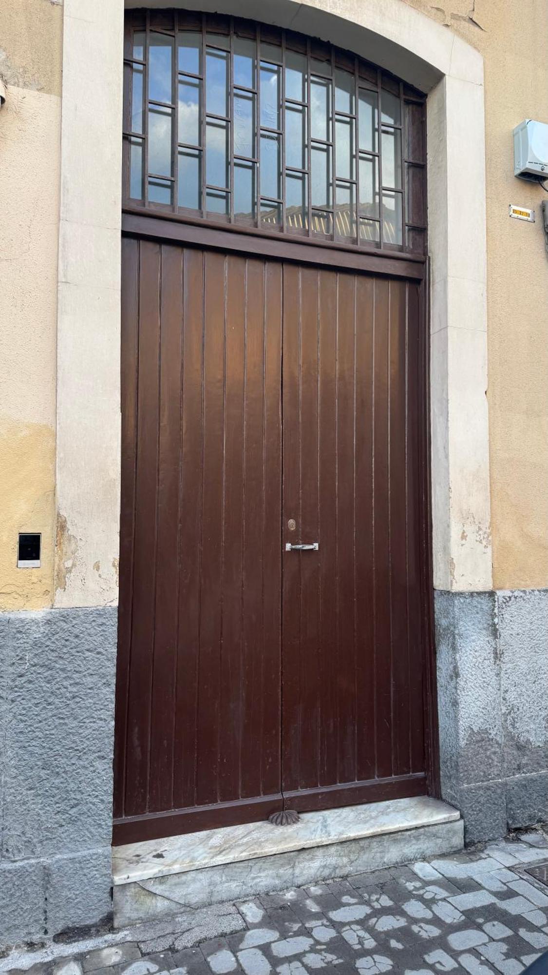 Lorenzo'S House Catania City Centre - Comfortable Large Apartment With 2 Bedrooms And 2 Baths, Close To Trains, Metro And Bus Station 外观 照片